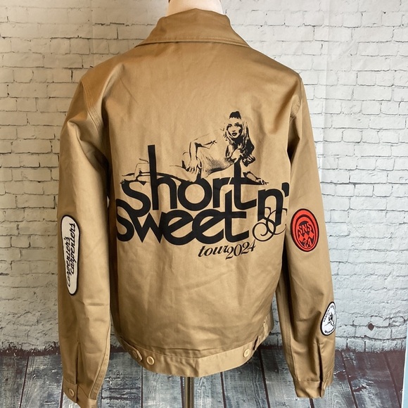 Sabrina Carpenter VIP Short N Sweet Tour Jacket Sz M Concert Tee T-shirt Swiftie - Picture 1 of 16